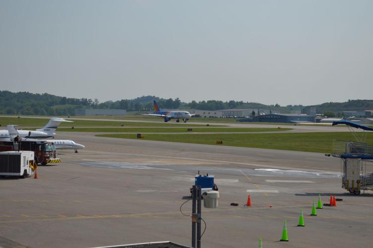 NCWV Airport celebrates start of new flight destination to Destin