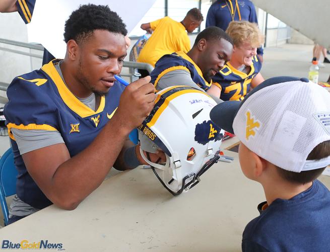 Photo Gallery III WVU Fan Day \ Fall Football Practice West Virginia