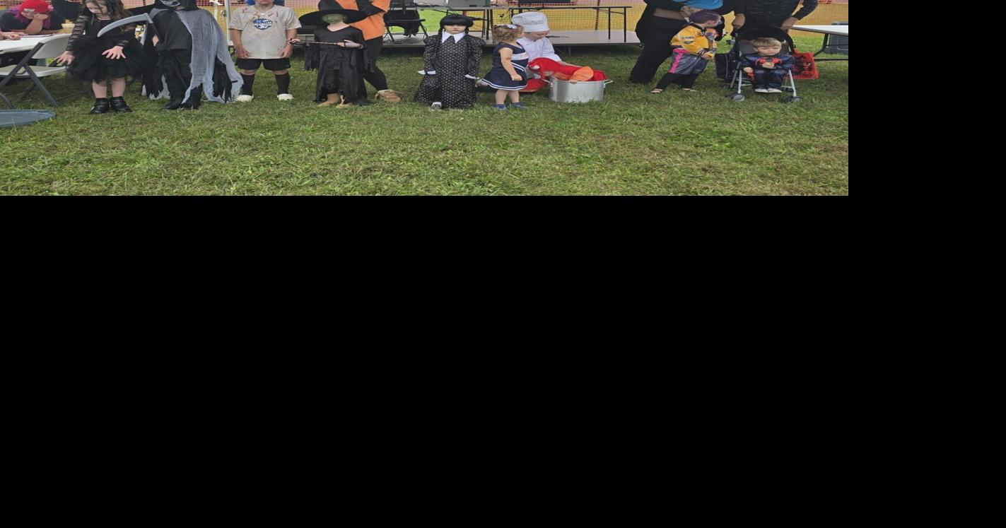 Lining up for costume contest | | wvnews.com
