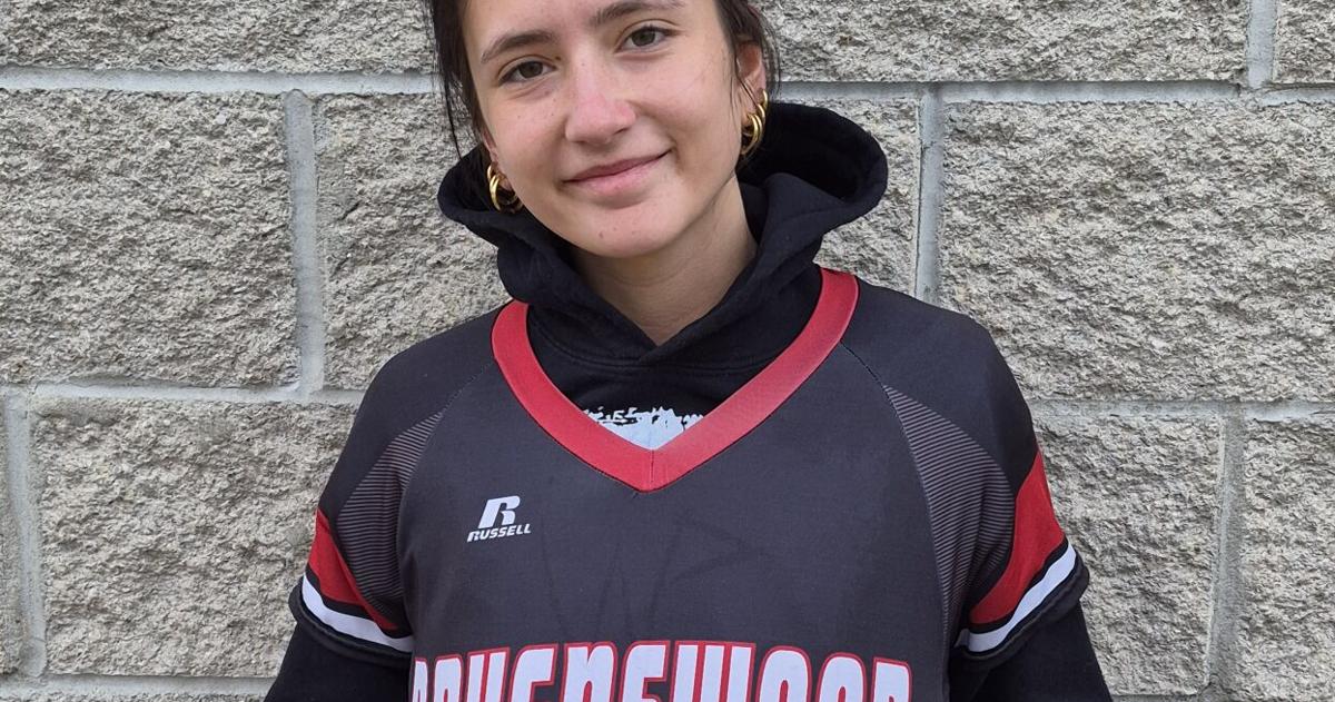 Buffalo's Explosive 10-Run Inning Shatters Ravenswood Softball's Winning Streak