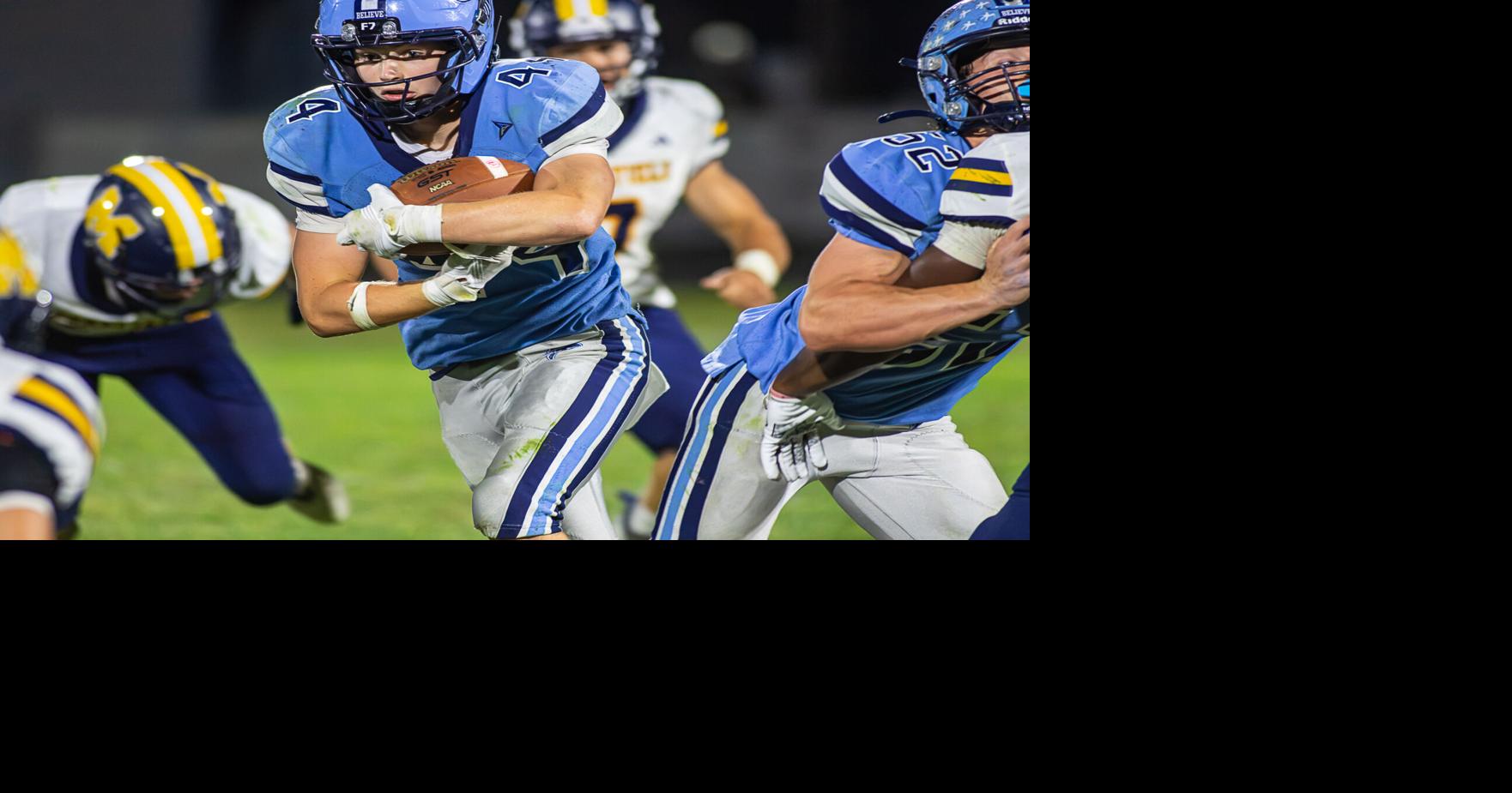 Frankfort grinds out 34-12 win over Moorefield to open season