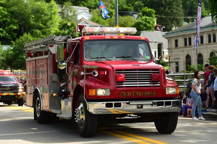 Annual Grafton (West Virginia) Memorial Day Parade draws large crowd