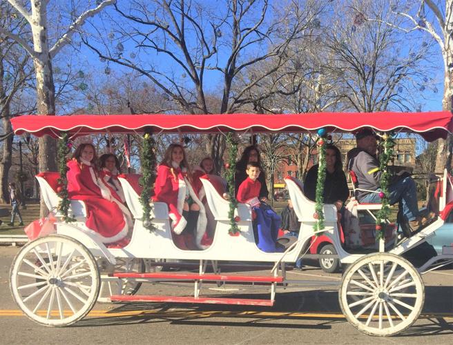 Gallipolis Christmas parade draws 70 entries, plenty of spectators