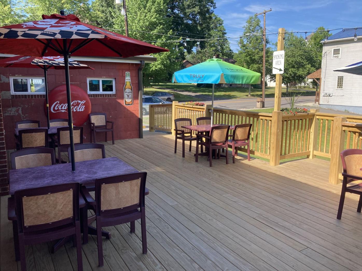 Friendsville Public House brings pub food atmosphere News