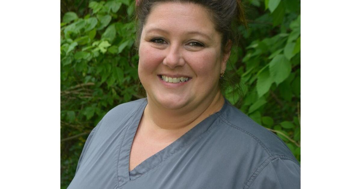 Matheny zum Mitarbeiter des Monats bei Mon Health SJMH ernannt – WV News Matheny zum Mitarbeiter des Monats bei Mon Health SJMH ernannt – WV News