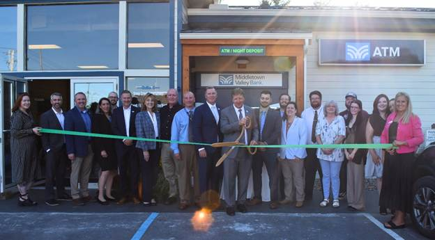 Middletown Valley Bank celebrates opening of new full-service Oakland ...