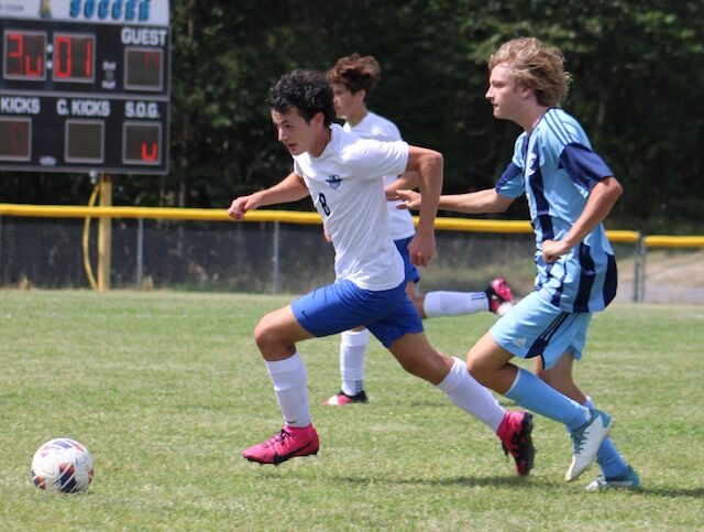 Frankfort and Fairmont Senior battle to 2-2 tie | Mineral County WV ...