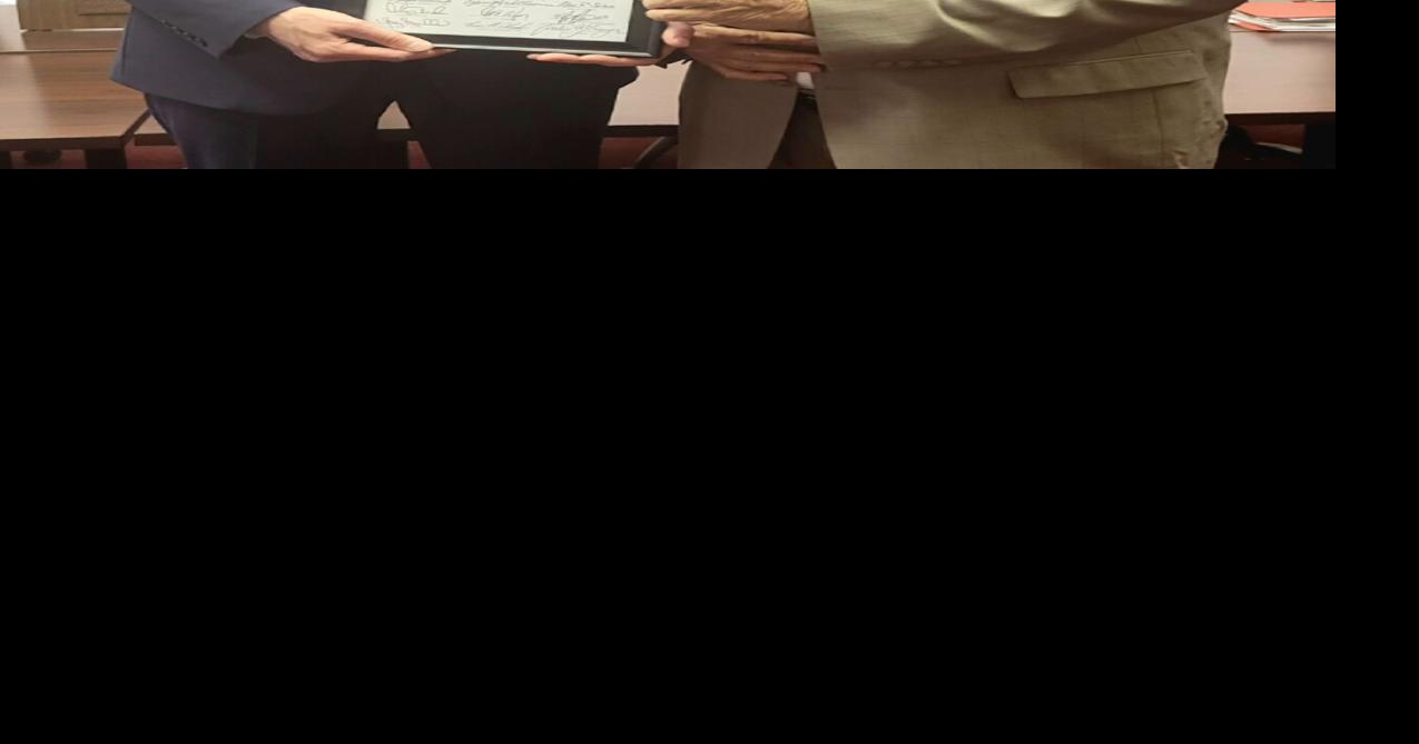 FNB Bank of Romney, West Virginia, honors long-time board member ...