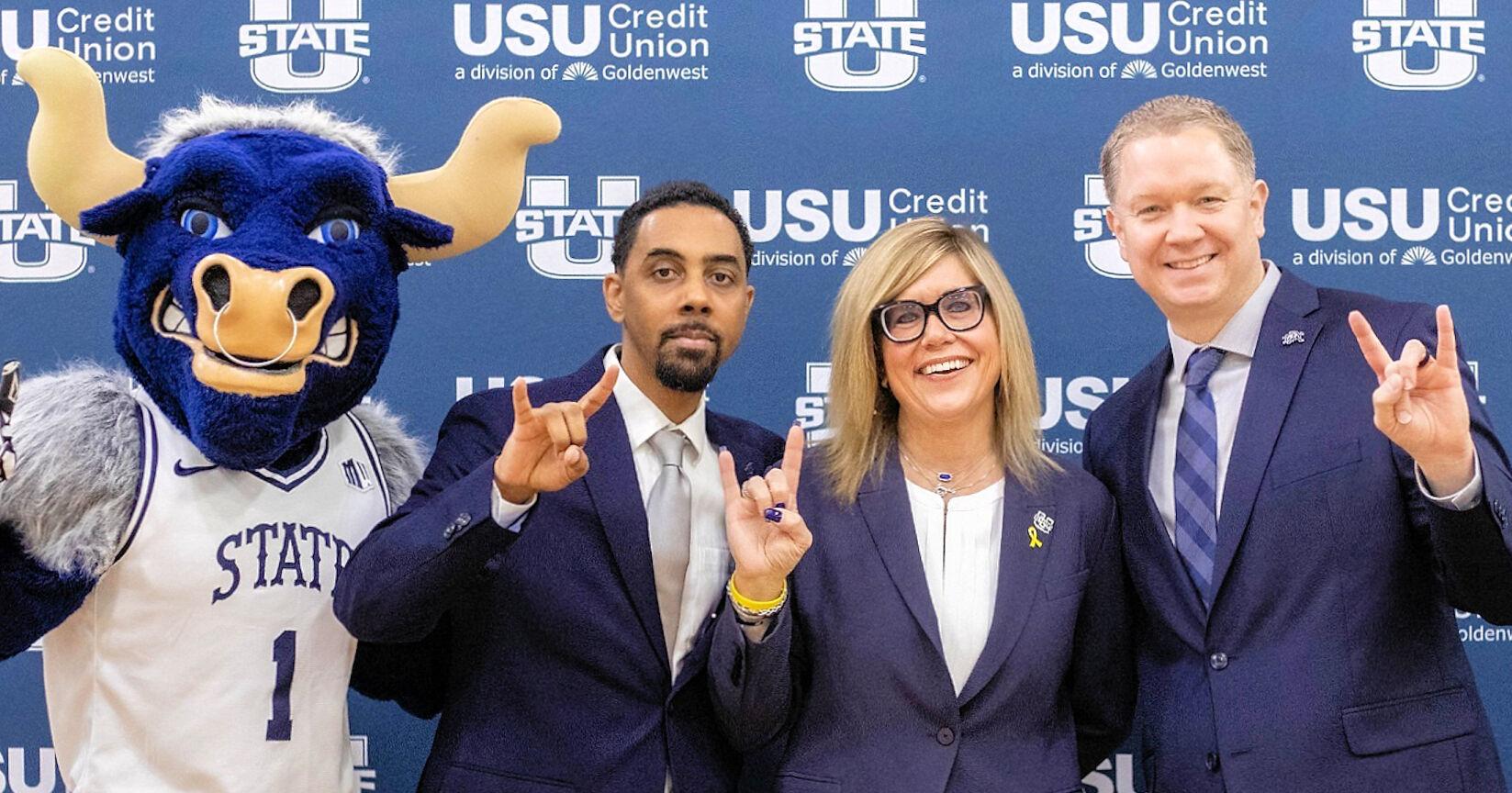 WVU Bulletin Board: Former Mountaineers making coaching waves - Vimarsana News