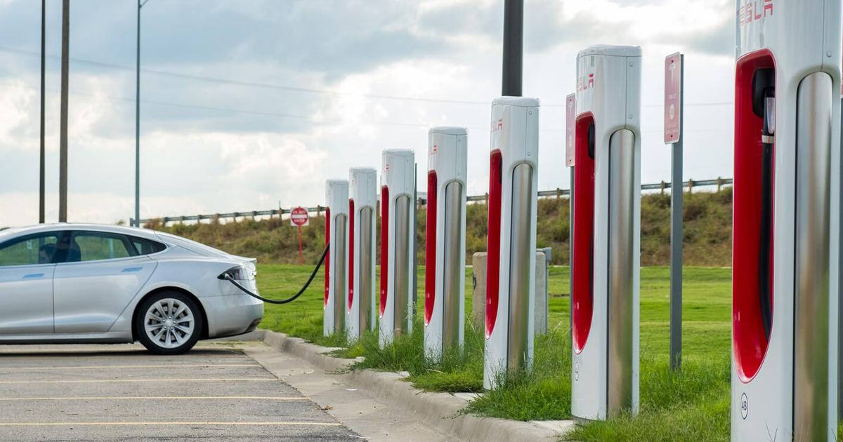 Feds will send up to about $45M to West Virginia to roll out more electric vehicle charging stations | WV News | wvnews.com