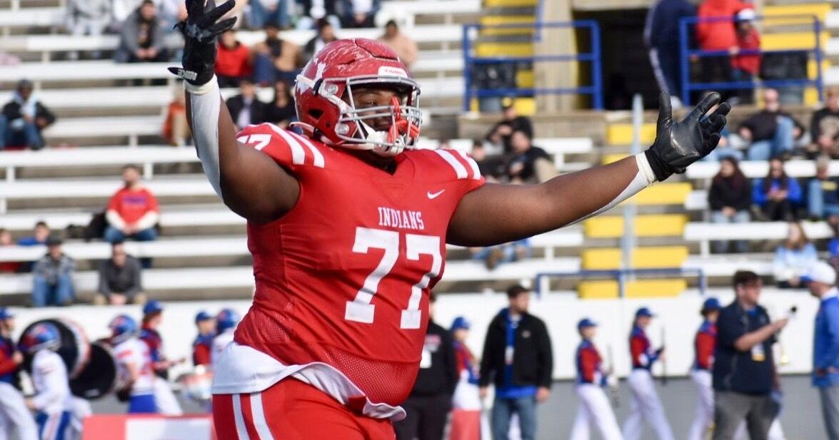 LIVE Bridgeport, Herbert Hoover put undefeated records on line in West