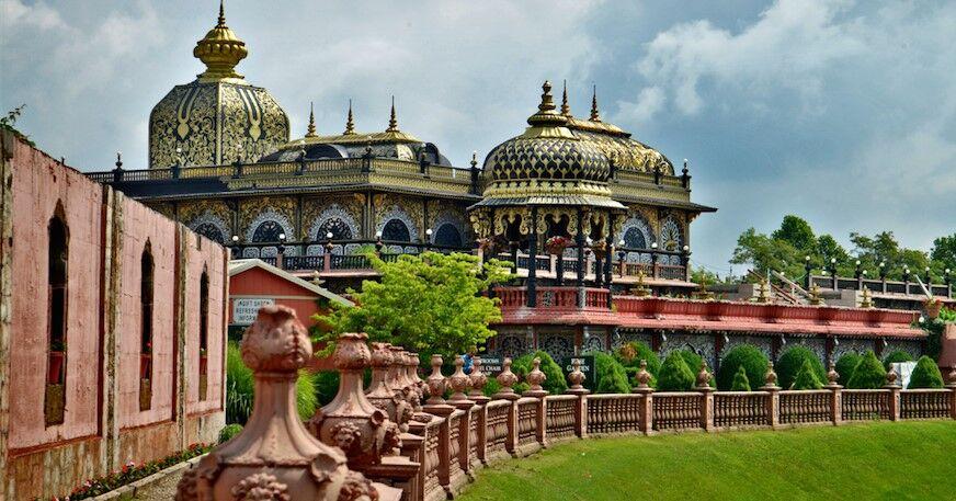 The Palace of Gold: A Jewel in West Virginia's Countryside | WV News - Vimarsana News