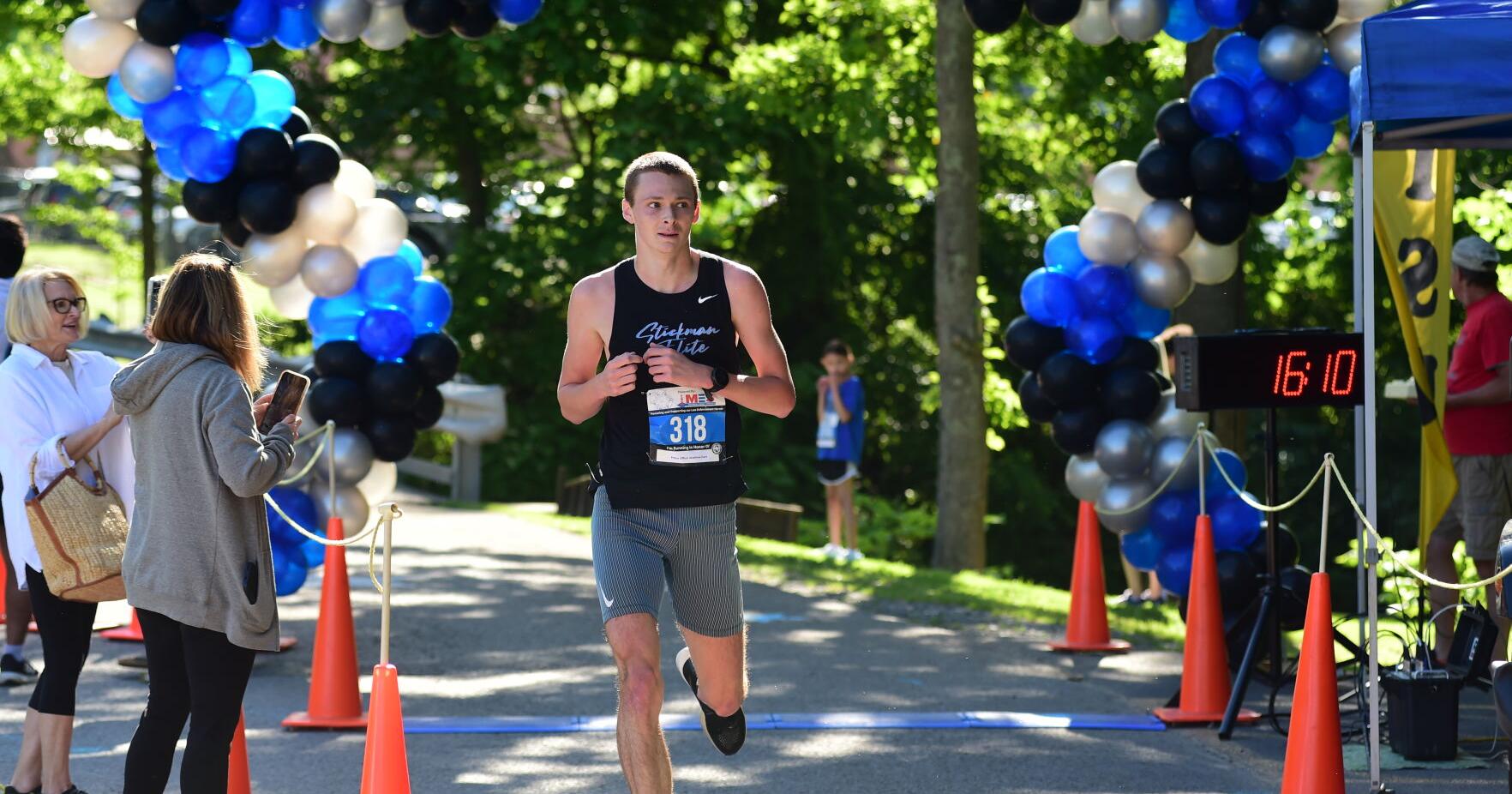 14th annual Hotsinpiller Fallen Stars Memorial 5K draws large turnout to Bridgeport, West Virginia - Vimarsana News