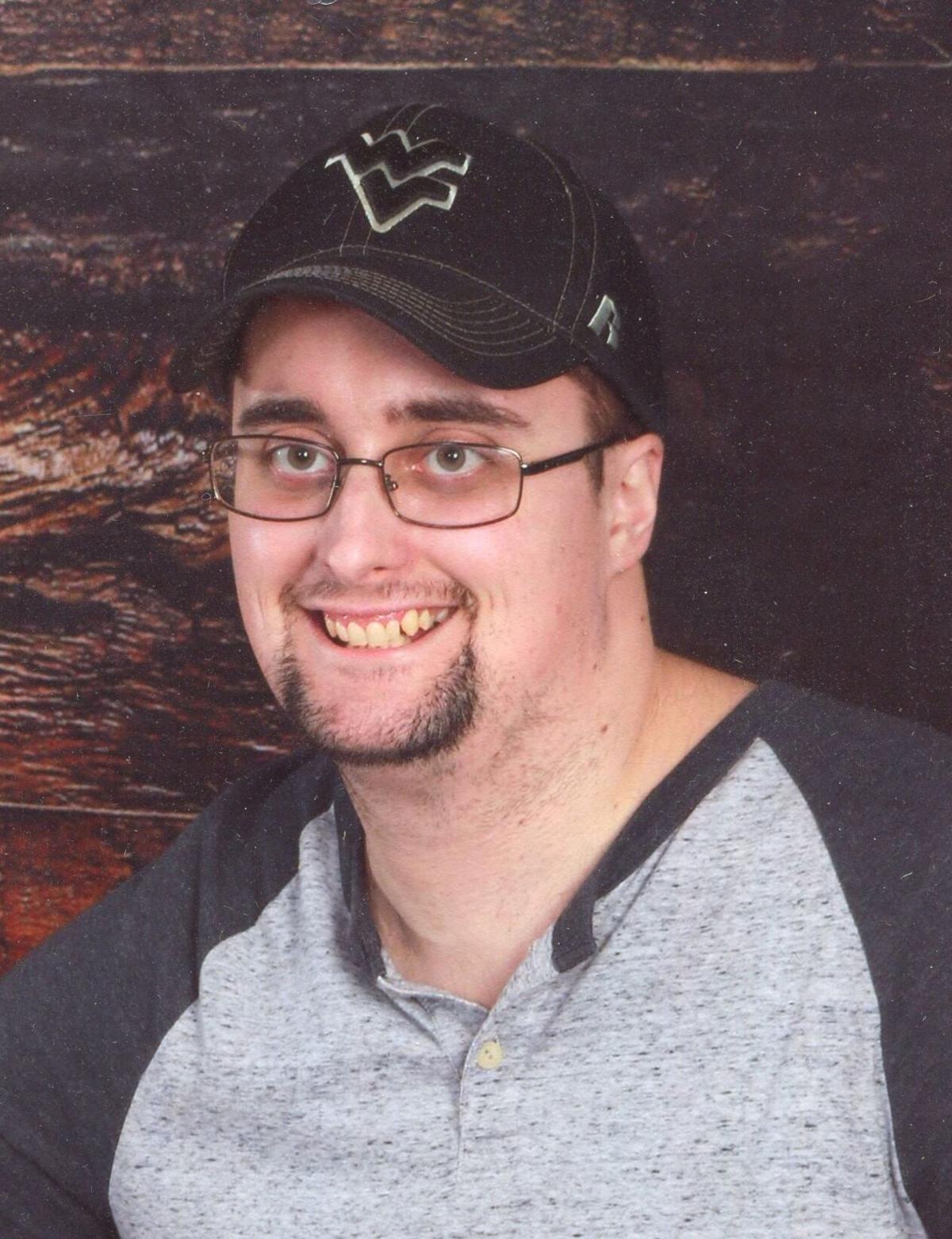 Sean Truman Knotts Obits for Grafton