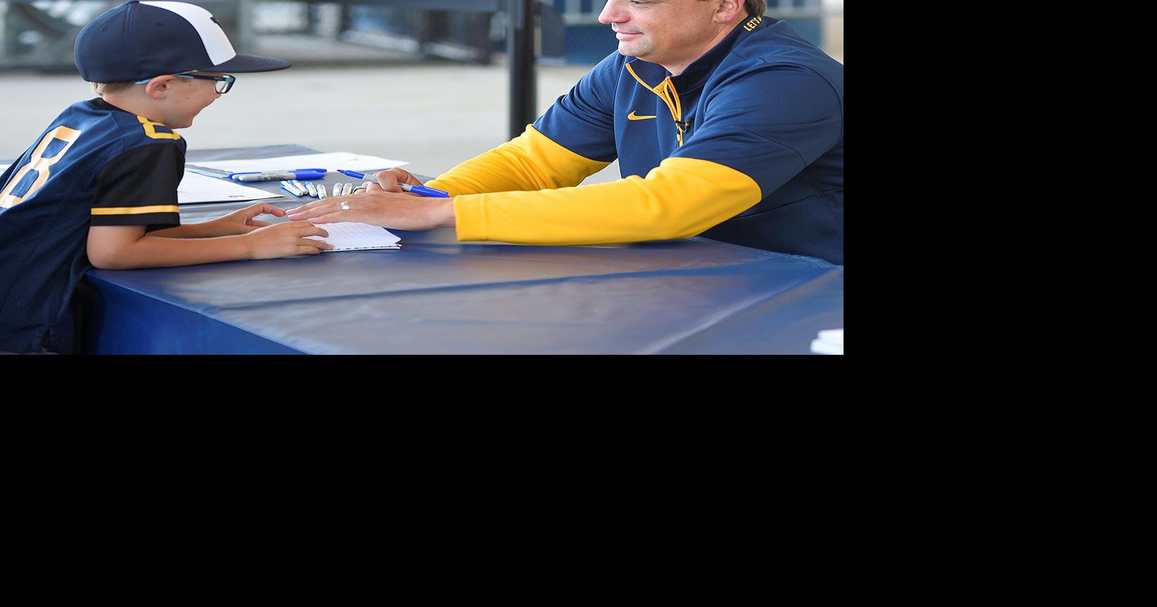 WVU football notebook: Fan Day provides many with a peek at the ...