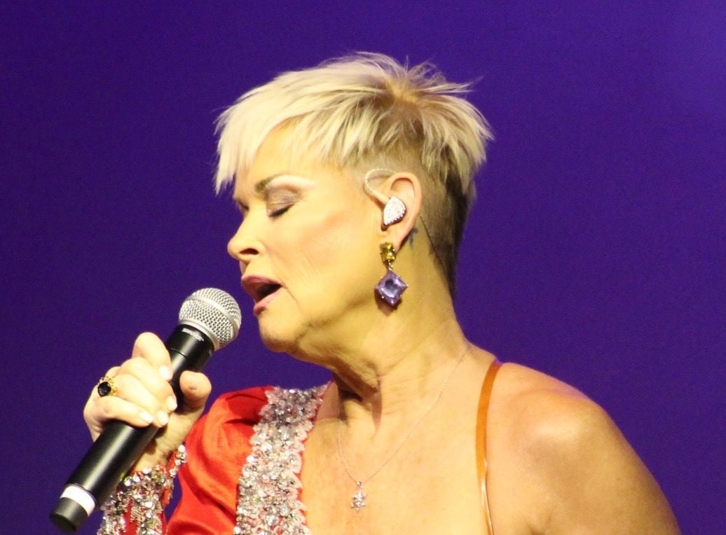 View all lorrie morgan pictures. 