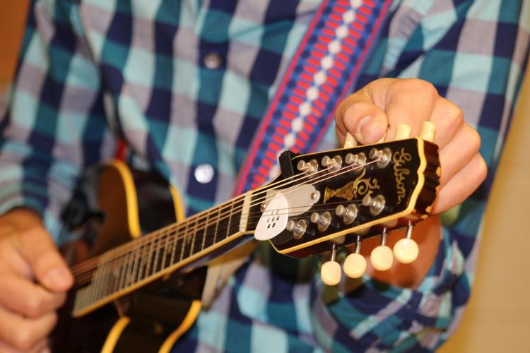 Register for banjo, fiddle, mandolin championships Autumn Glory