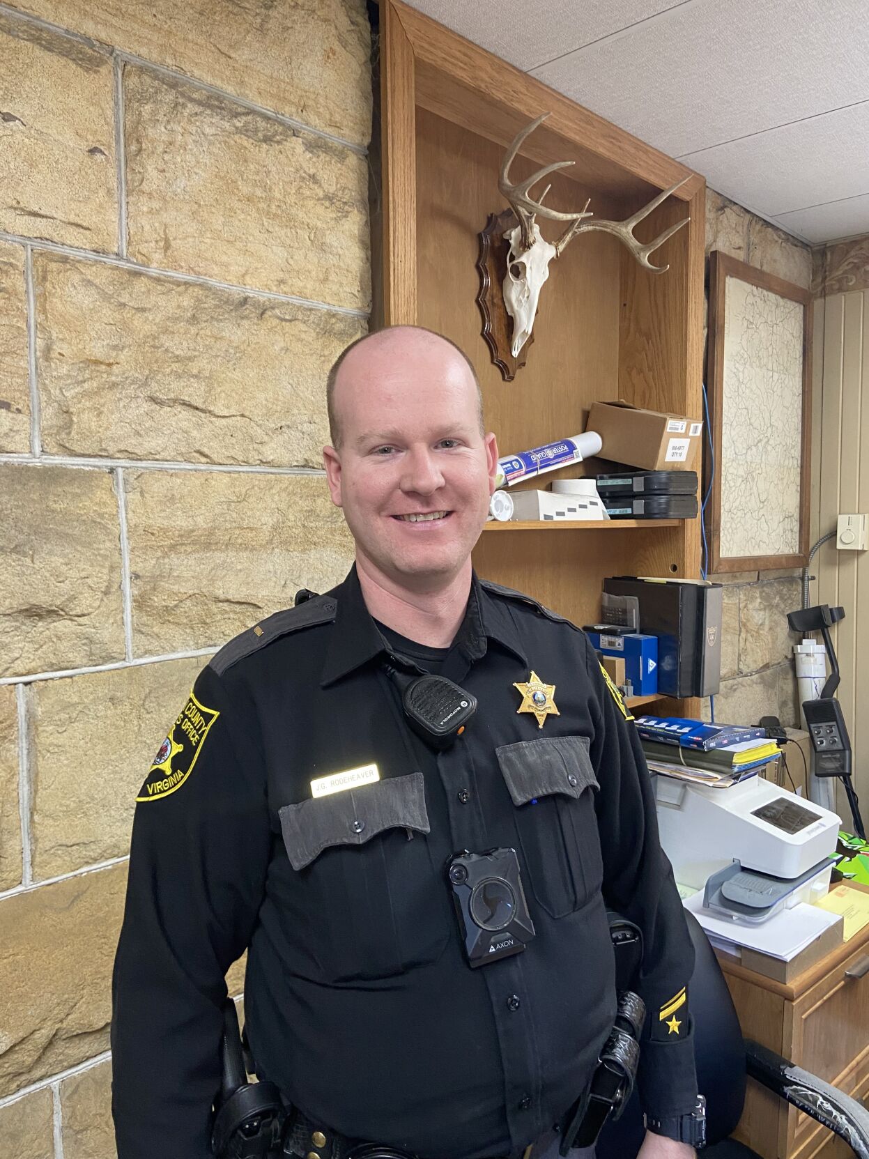 Sheriff Jim Fields officially retires after many years of service to ...