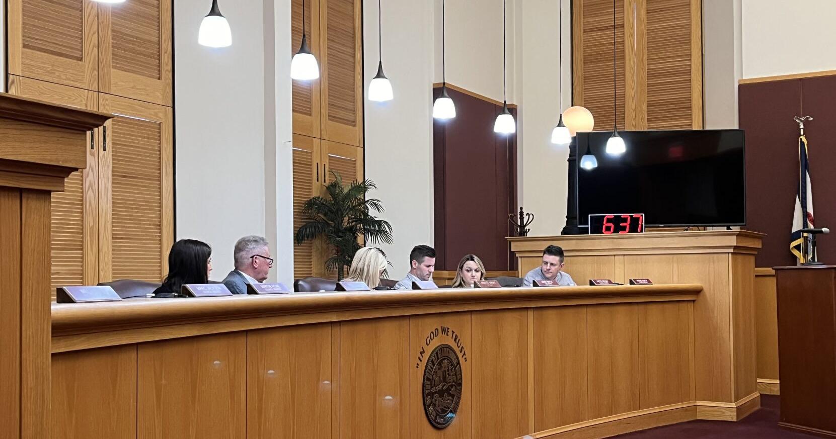 Clarksburg (West Virginia) City Council OKs $560,000 in equipment purchases for Public Works Department - Vimarsana News
