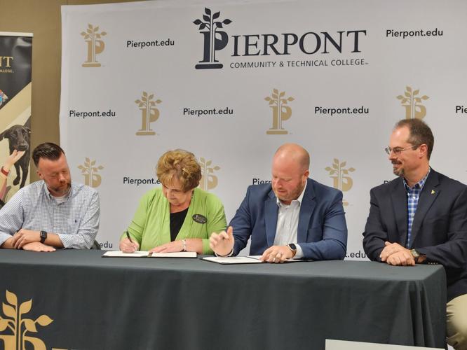 pierpont-ctc-west-virginia-virtual-academy-sign-mou-to-offer-dual