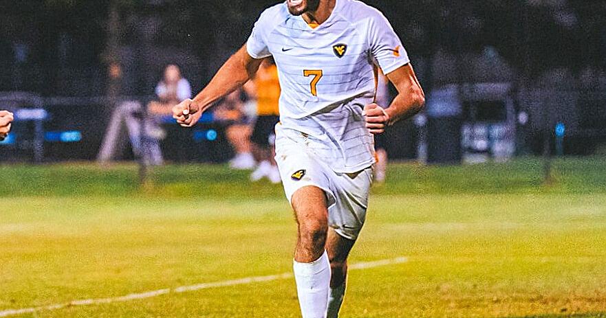 Last second goal lifts WVU to win over No. 3 Portland - Vimarsana News