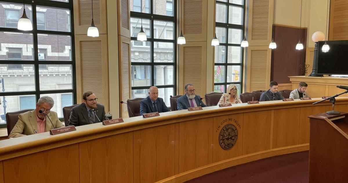Clarksburg (West Virginia) City Council to meet Thursday on several budget items Clarksburg (West Virginia) City Council to meet Thursday on several budget items