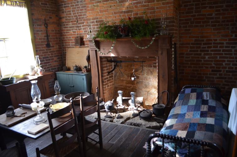 Fairmont, West Virginia's, Pricketts Fort to hold final Christmas