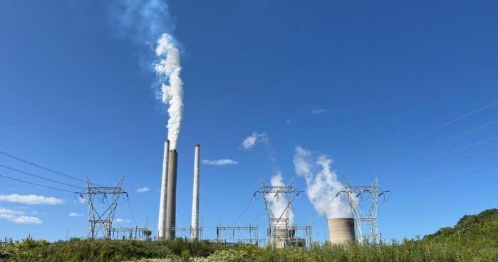 PJM auction signals possible electric shortage for peak times