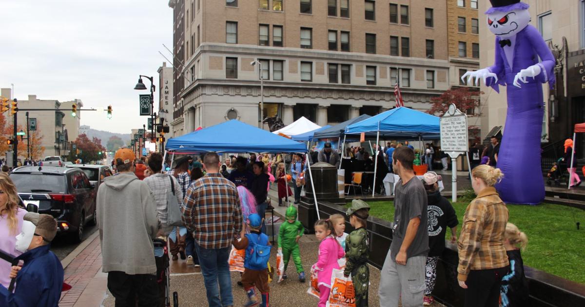 Hundreds haunt Clarksburg, WV's, streets during annual Downtown
