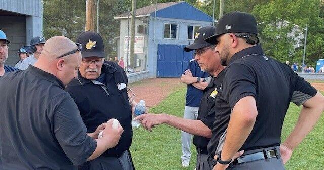 Fairmont Sr. evens the series with Frankfort in 12-7 win - Vimarsana News