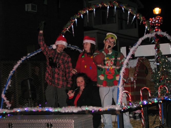 Photo Gallery Keyser ushers in Christmas with annual parade
