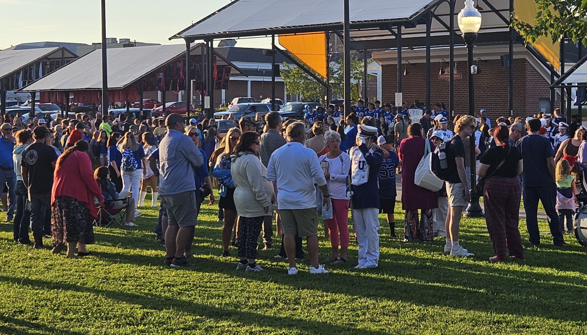 High School In Buckhannon, West Virginia, Prepares For Homecoming With ...