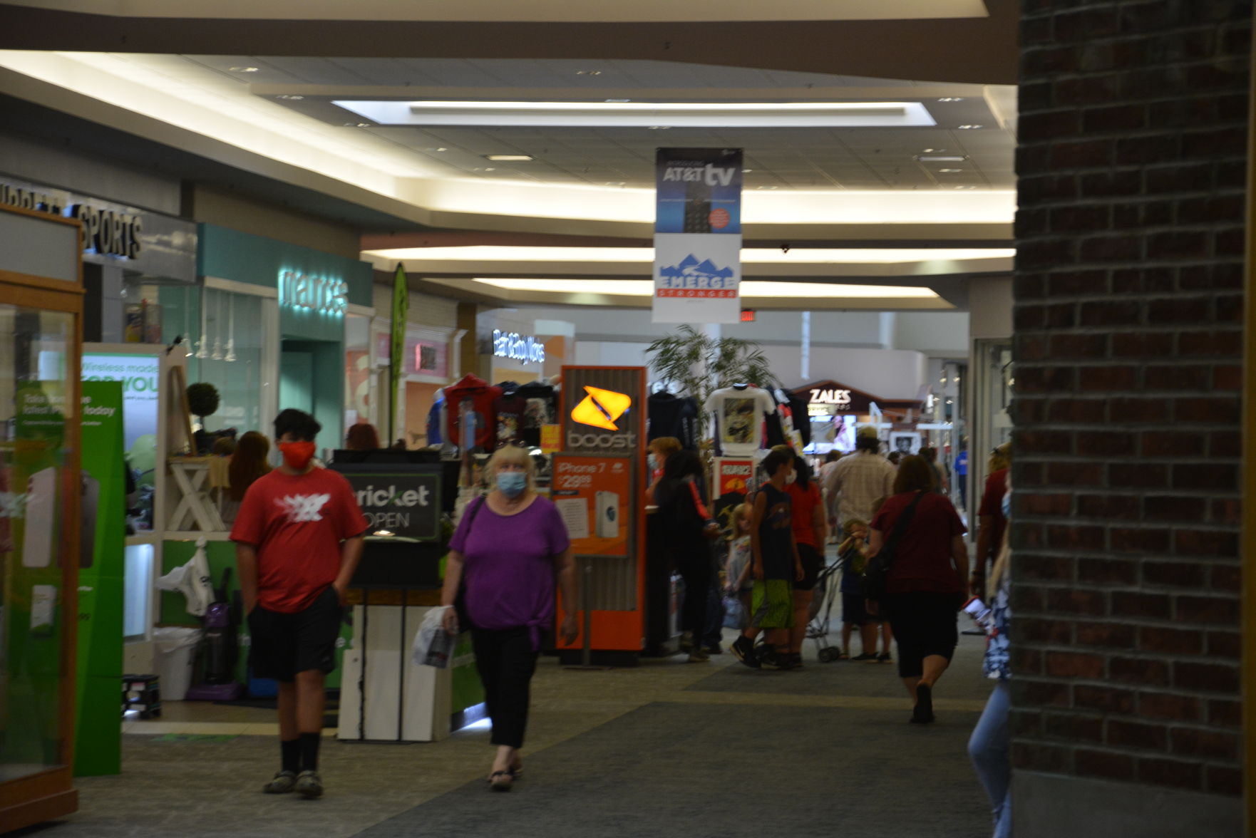 tyrone mall hollister