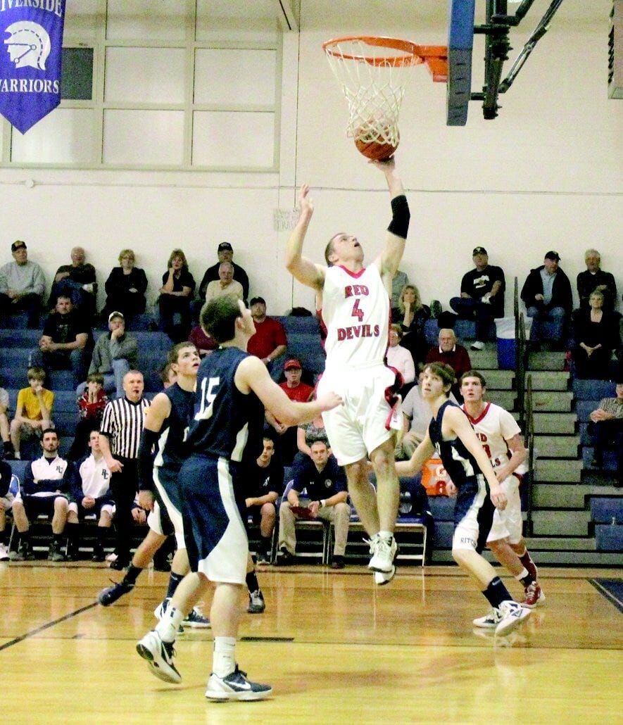 Oaks win semifinal series over Carmichaels