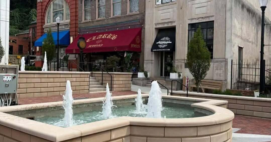 Pomeroy activates Court Street Commons fountains as downtown project nears completion