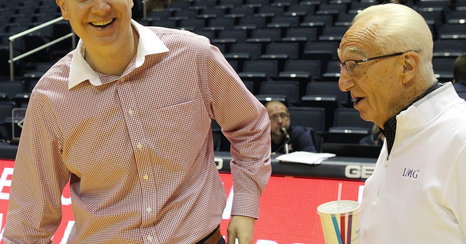 Wren Baker begins search for Bob Huggins' replacement at WVU | West Virginia University Sports - Vimarsana News