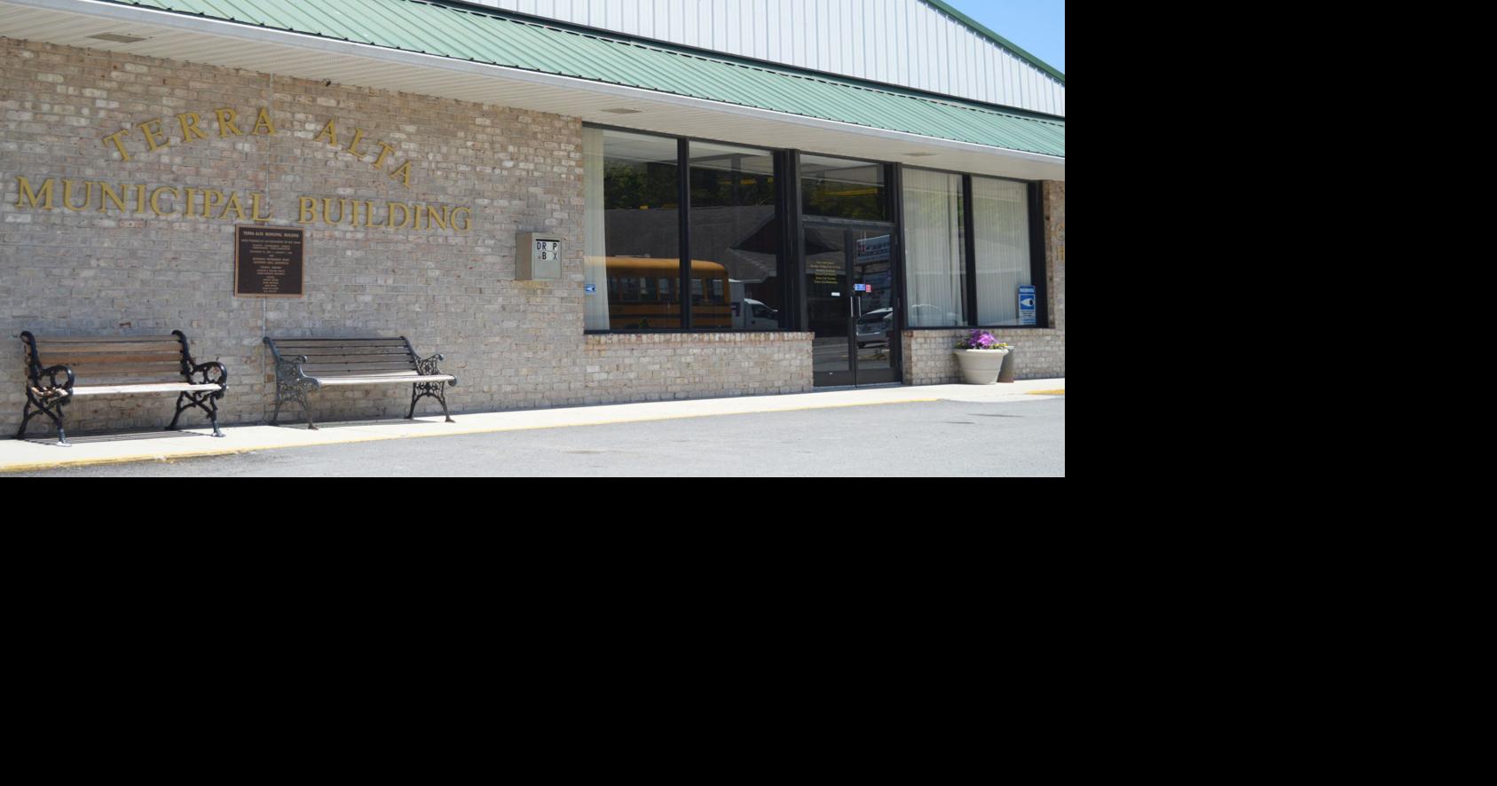 Terra Alta restores police chief and municipal judge positions following tax crisis