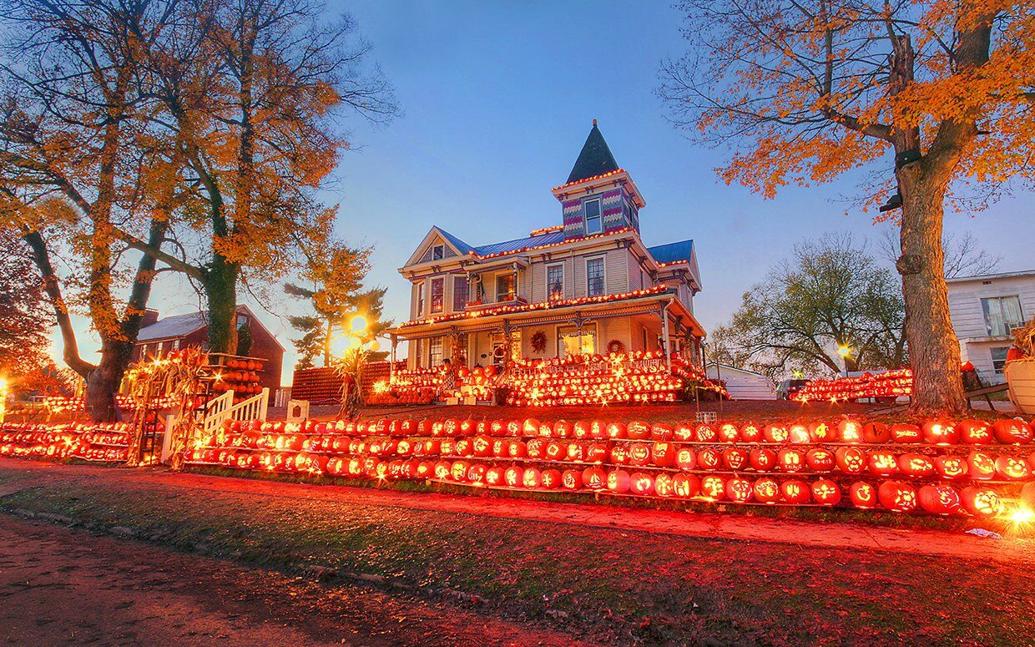 Kenova Pumpkin House Shines in 2024 with Thousands of Carved Pumpkins