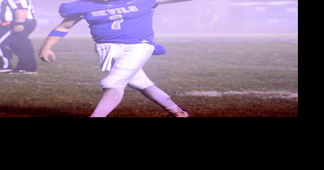 Blue Devils blow out South Point to avoid winless season Bray Rathburn