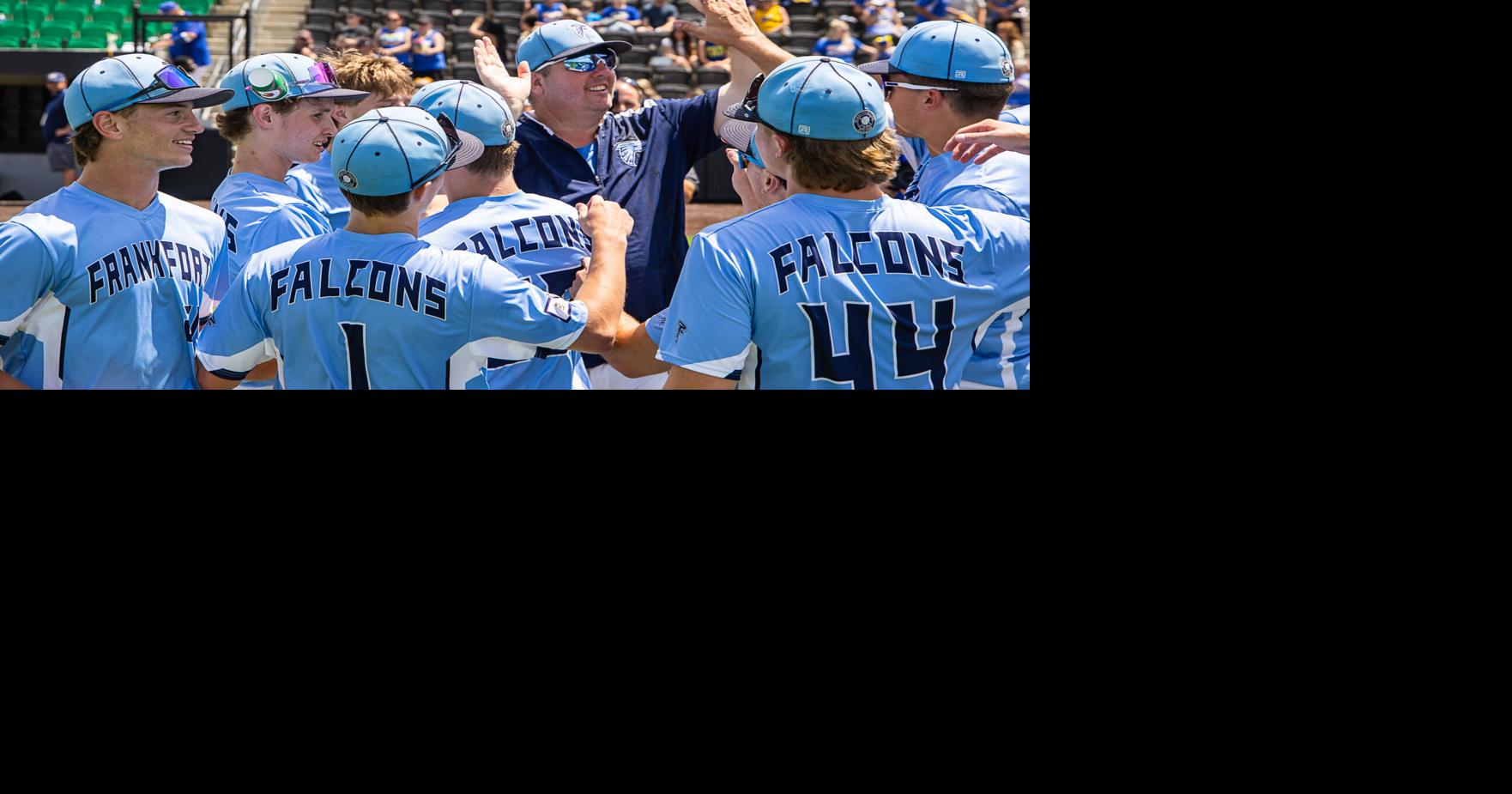 9685-Coach and team.jpg