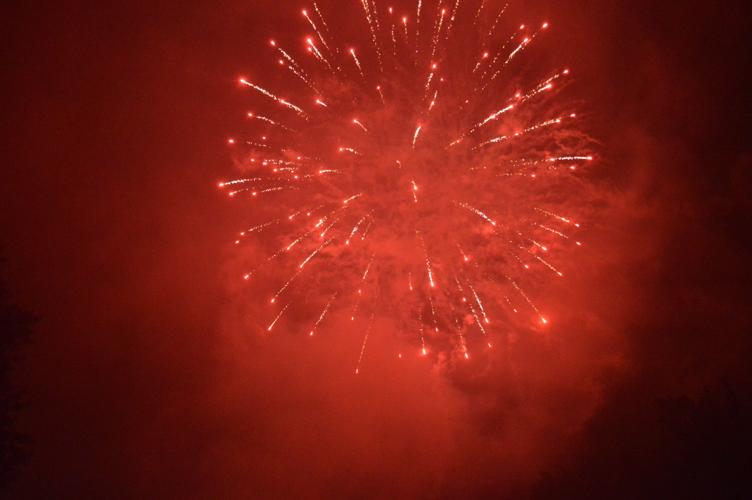 A patriotic salute Wheeling Symphony Orchestra, fireworks delight A patriotic salute Wheeling Symphony Orchestra, fireworks delight