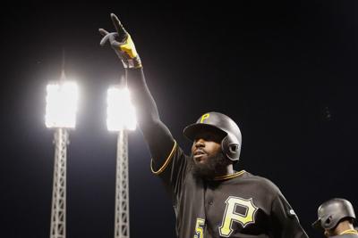 Pirates use big 7th inning to sink Mets