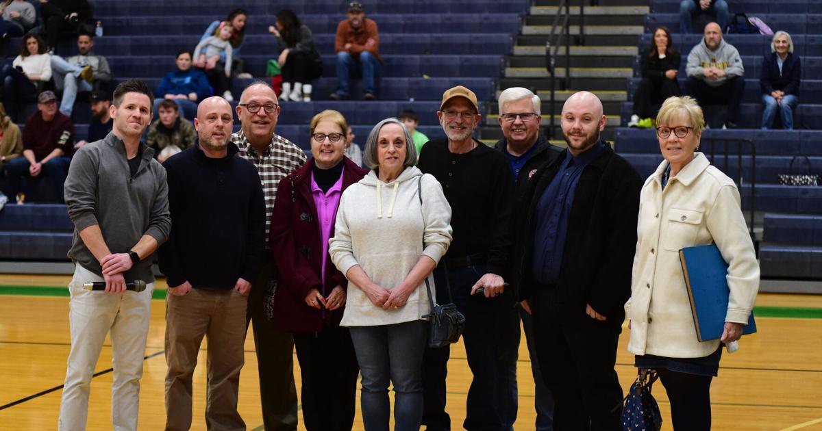 far L jerry west admin jerry riffle and members of the Russ Mazzie Sr ...