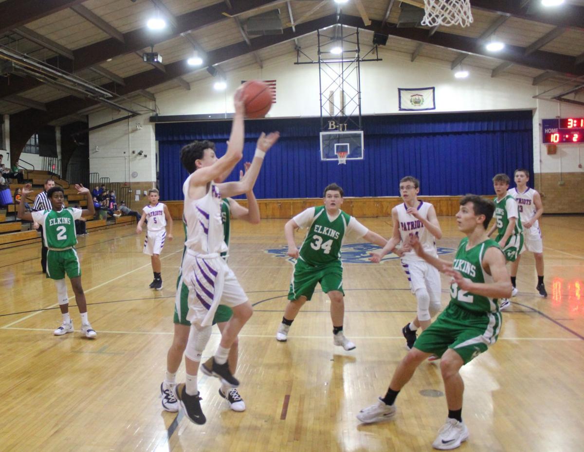 Varsity Patriots Off To 3 2 Start Sports Wvnews Com