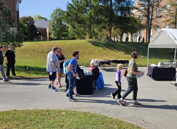 West Virginia Wesleyan students and alumni have fun at