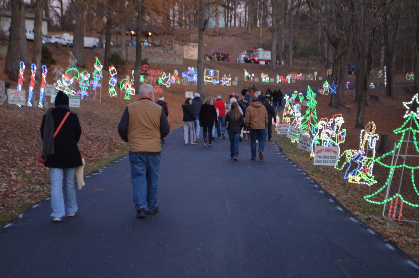 Morris Park Christmas Lights 2022 Hours Of Operation 2021 Marion Co., West Virginia, Celebration Of Lights To Kick Off This  Weekend With Market In The Park | Fairmont News | Wvnews.com
