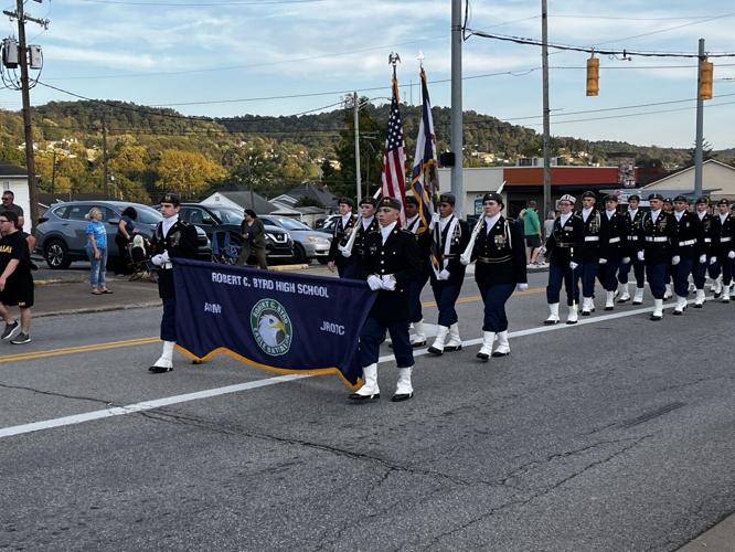 Robert C. Byrd High School (West Virginia) holds parade in