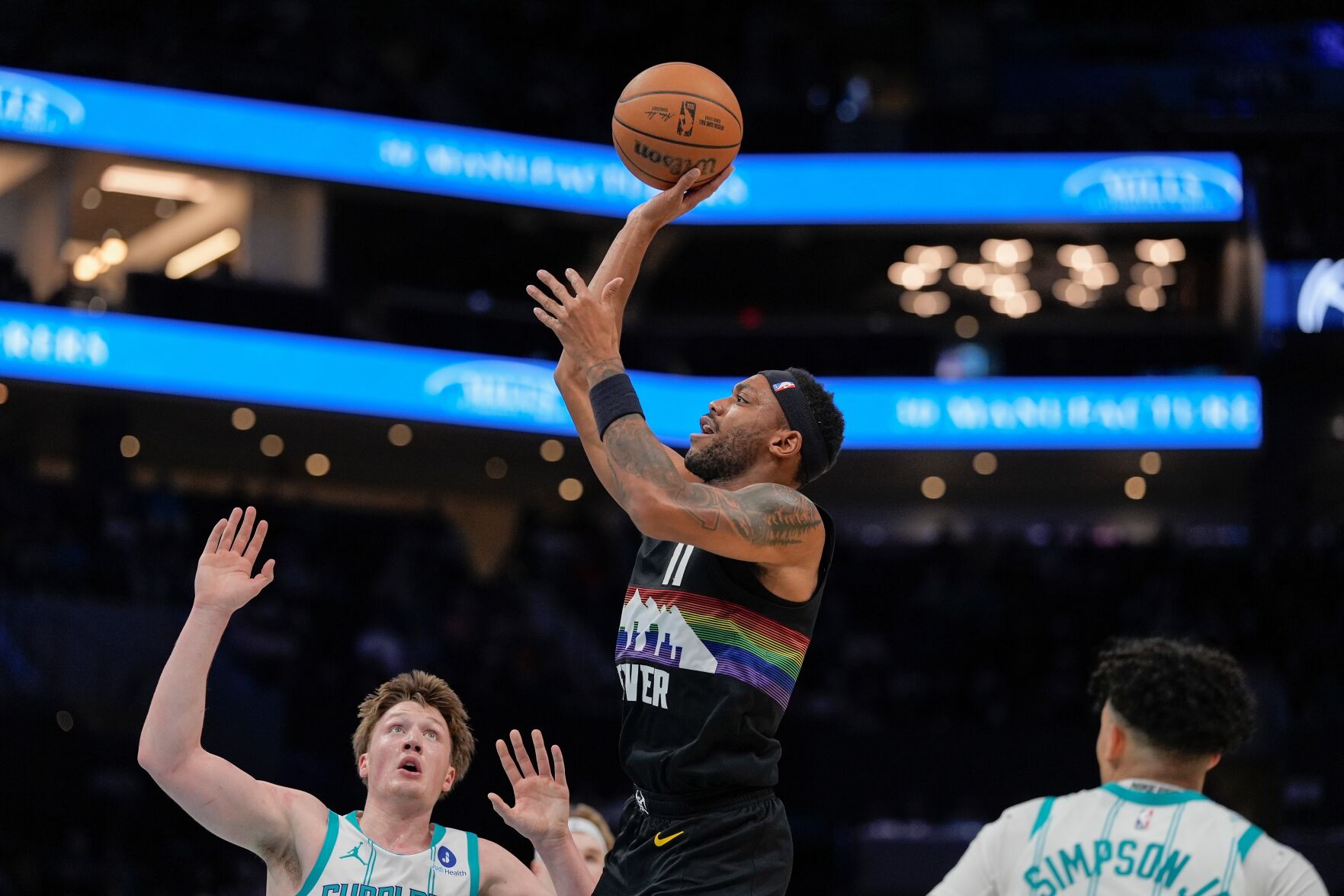 Murray drops 34 as Nuggets top Hornets 115-106 for third straight