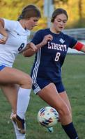 Horne nets pair of goals to lift Bearcats past Liberty, 3-0
