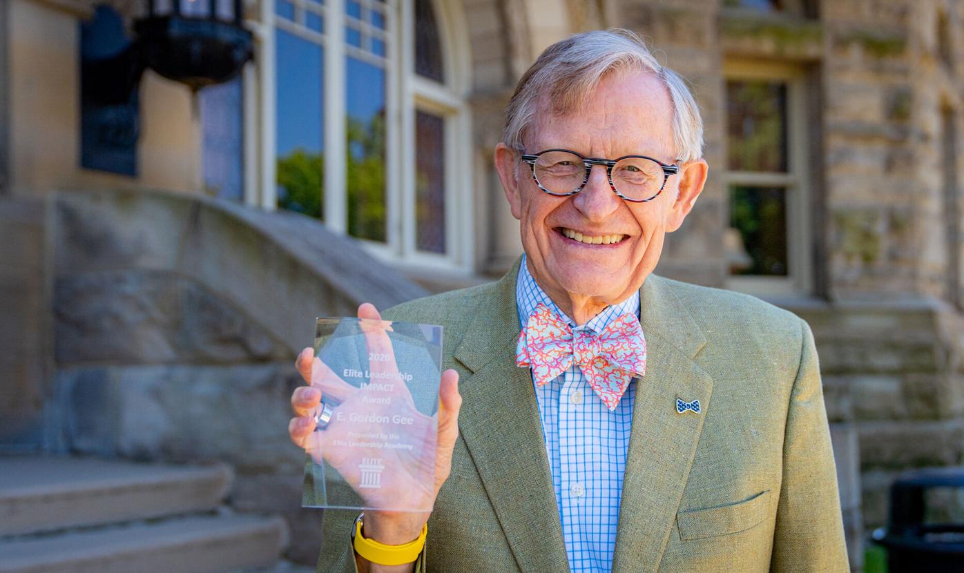 West Virginia University President Gee Recognized With Elite Leadership S Impact Award Wv News Wvnews Com